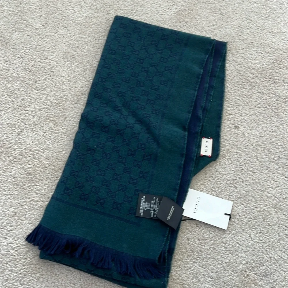 Gucci scarf brand new with tags
